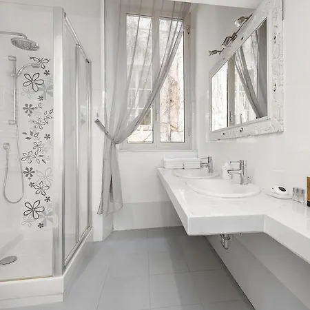 Antique-modern Flat By Navona Square *