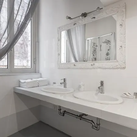 Antique-modern Flat By Navona Square